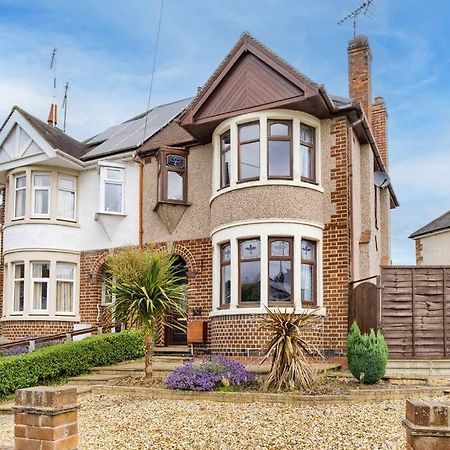 Low Rate - Coventry For 3 Bedroom House With Garden, Free Netflix And Unlimited Wi-Fi - Driveway Parking - Agc Exterior foto