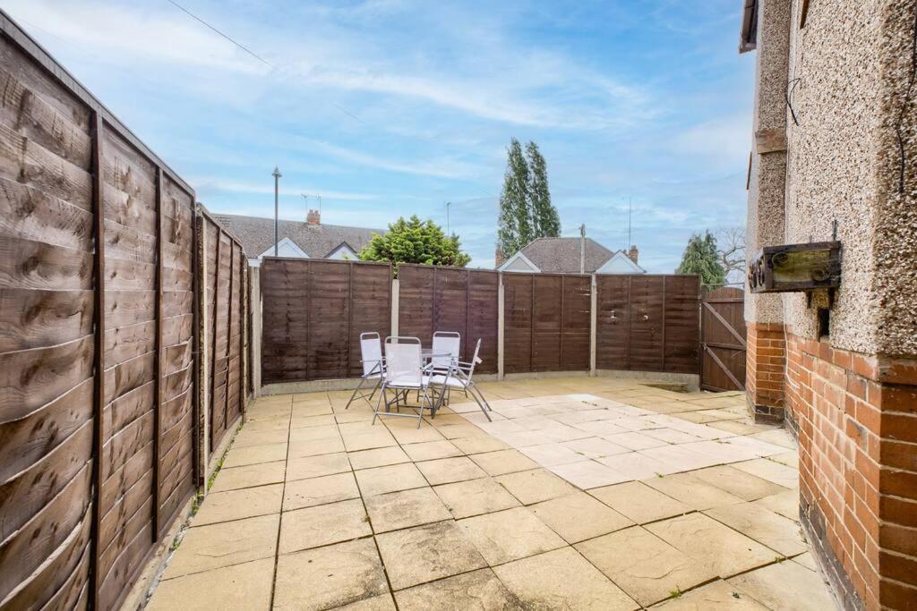 Low Rate - Coventry For 3 Bedroom House With Garden, Free Netflix And Unlimited Wi-Fi - Driveway Parking - Agc Exterior foto